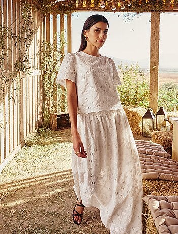 Lange rok met Engels borduurwerk