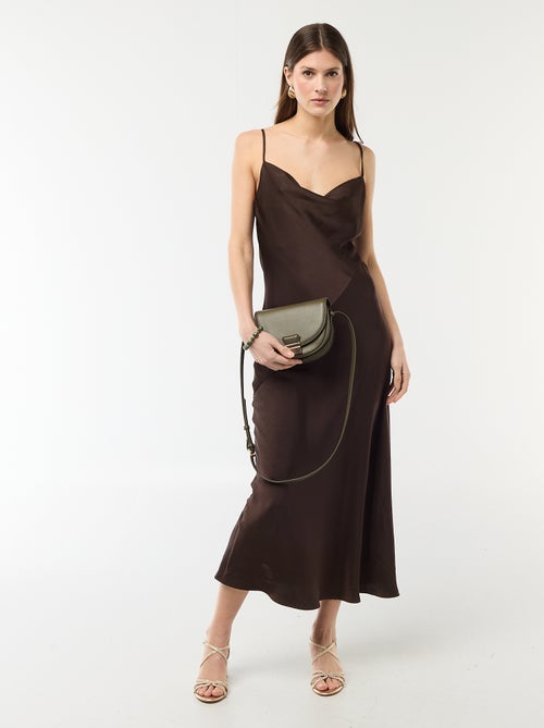 Lange satijnen jurk met fijne schouderbandjes - Kiabi