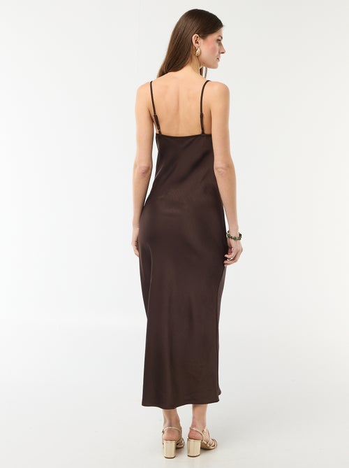 Lange satijnen jurk met fijne schouderbandjes - Kiabi