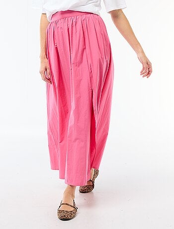 Lange, wijd uitlopende rok