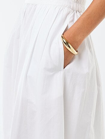 Lange, wijd uitlopende rok