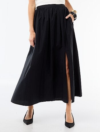 Lange, wijd uitlopende rok