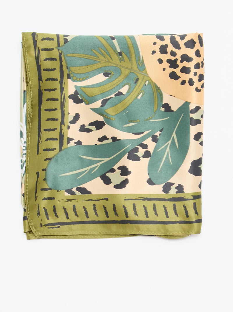 Large foulard carré à motifs Vert - Kiabi
