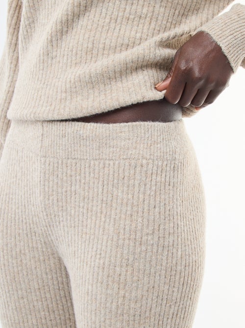 Legging côtelée en matière douce - Kiabi