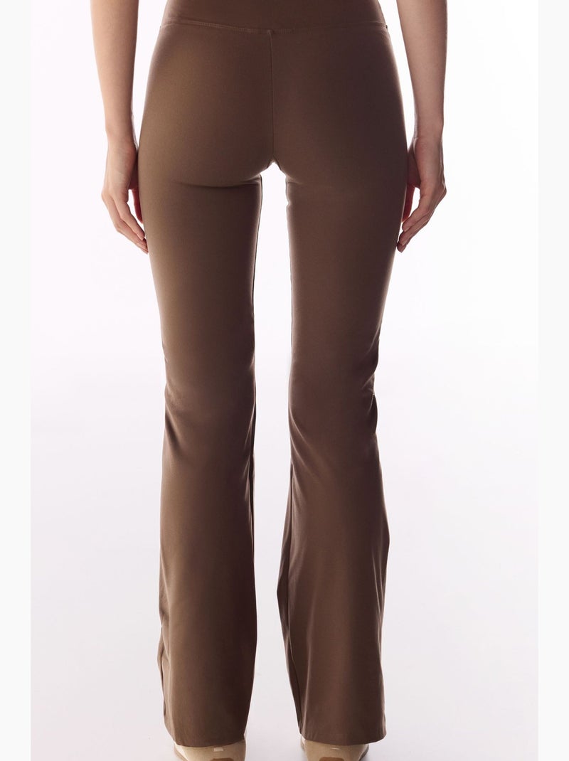 Legging met uitlopende pijp, soft feel penti Bruin - Kiabi