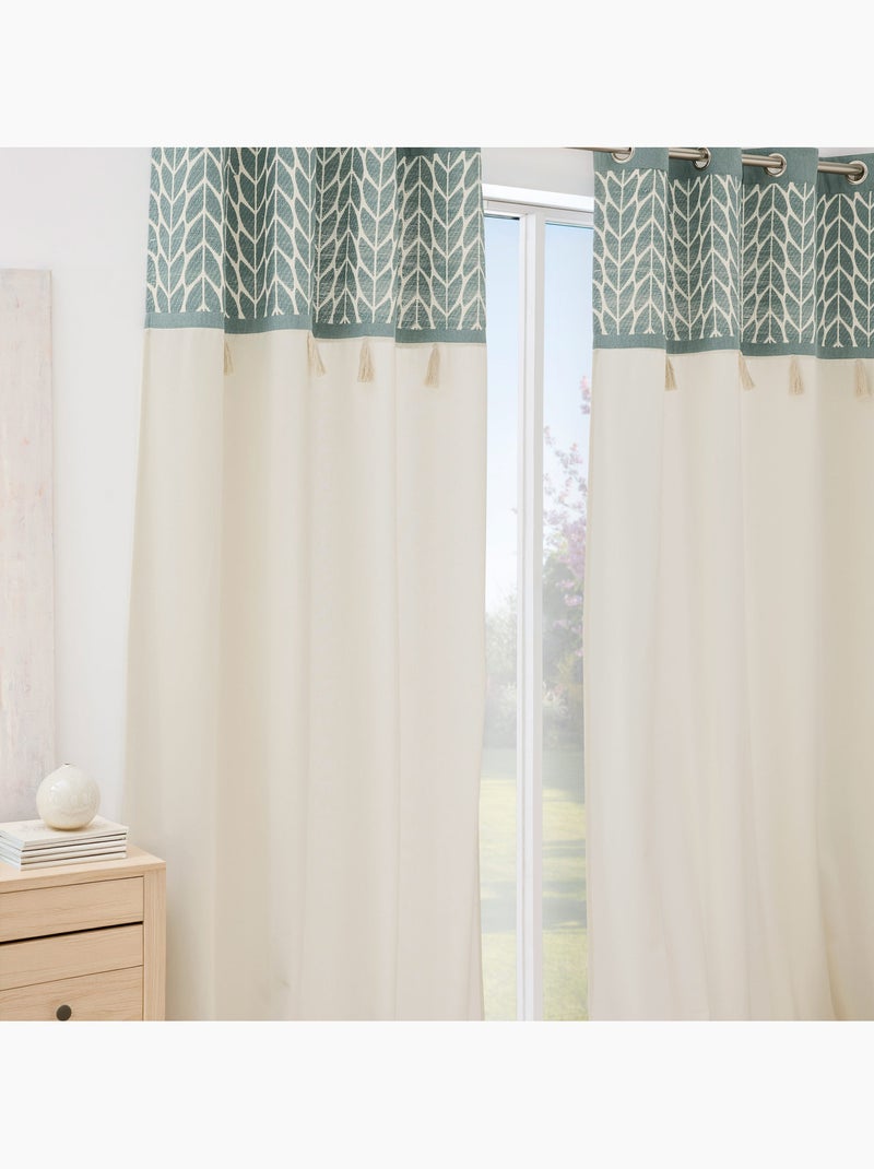 Lichtdoorlatend gordijn met oogjes, van jacquard-polycotton, met kwastjes Groen - Kiabi