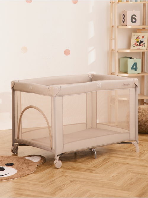 LIONELO Amelie 2-in-1 Reisbed & Box - Lichtgewicht - Wieltjes - Inclusief Tas - Kiabi LIONELO Amelie 2-in-1 Reisbed & Box - Lichtgewicht - Wieltjes - Inclusief Tas - Kiabi