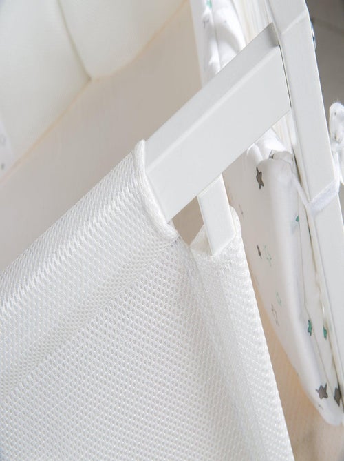 Lit cododo 60 x 120 + matelas safe asleep® et accessoires 'Sternenzauber' ROBA - Kiabi Lit cododo 60 x 120 + matelas safe asleep® et accessoires 'Sternenzauber' ROBA - Kiabi