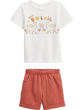 Liwa kinderset bestaande uit een katoenen gaas t-shirt en een short.