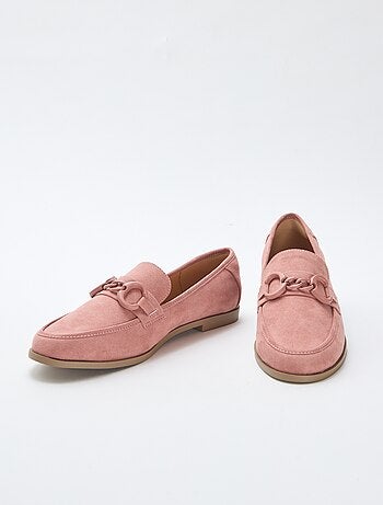 Loafers van suèdine met sieraaddetail op de wreef