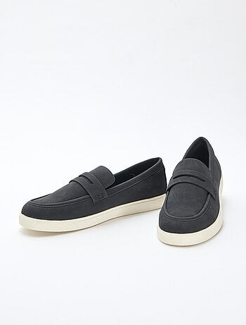 Loafers van suedine