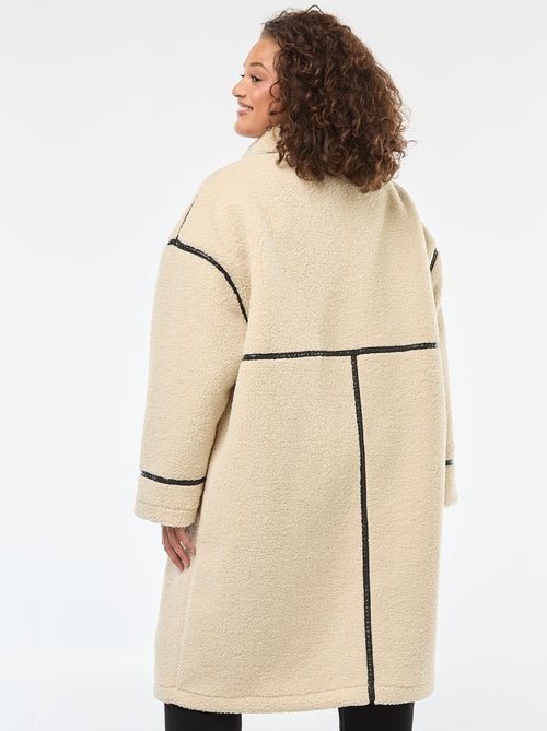 Long manteau en fausse laine avec empiècements en simili - Kiabi