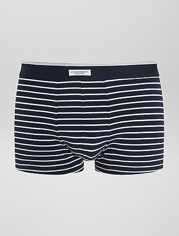 Lot 3 boxers stretch