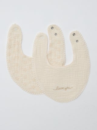 Lot de 2 bavoirs en lange avec broderie anglaise