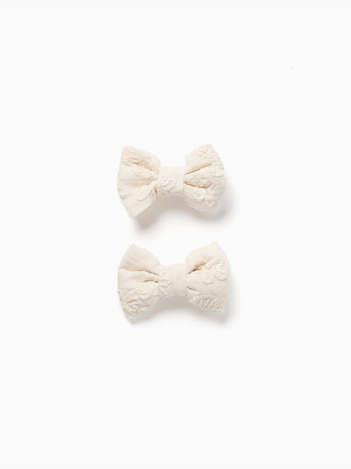 Lot de 2 pinces à cheveux avec nœuds et broderie - Kiabi Lot de 2 pinces à cheveux avec nœuds et broderie - Kiabi