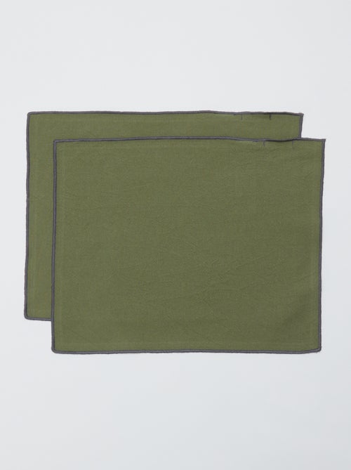 Lot de 2 sets de table/serviettes unis 2 en 1 32 x 40 cm - Kiabi Home - Kiabi Lot de 2 sets de table/serviettes unis 2 en 1 32 x 40 cm - Kiabi Home - Kiabi