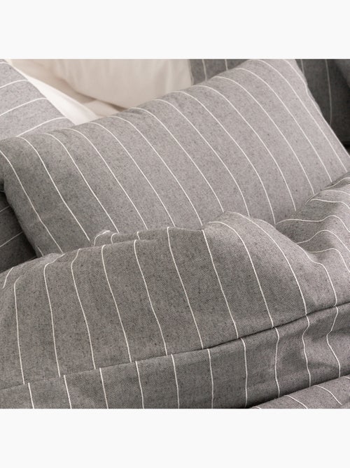 Lot de deux housses de coussin en coton à fils en relief, tissu texturé. - Kiabi