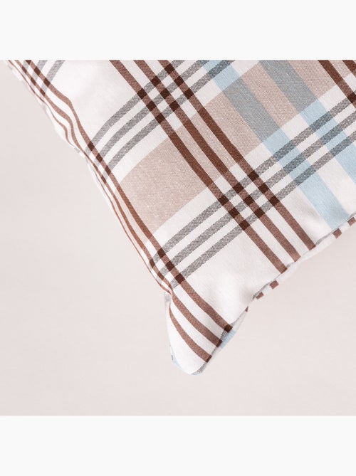 Lot de deux housses de coussin motif tartan, avec fermeture zippée - Gamusi. - Kiabi Lot de deux housses de coussin motif tartan, avec fermeture zippée - Gamusi. - Kiabi