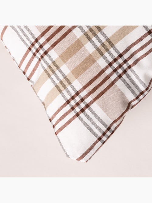 Lot de deux housses de coussin motif tartan, avec fermeture zippée - Gamusi. - Kiabi Lot de deux housses de coussin motif tartan, avec fermeture zippée - Gamusi. - Kiabi