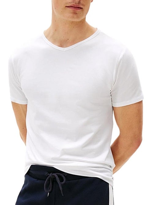 Lot de trois T-Shirt Homme Tommy Hilfiger - Kiabi Lot de trois T-Shirt Homme Tommy Hilfiger - Kiabi