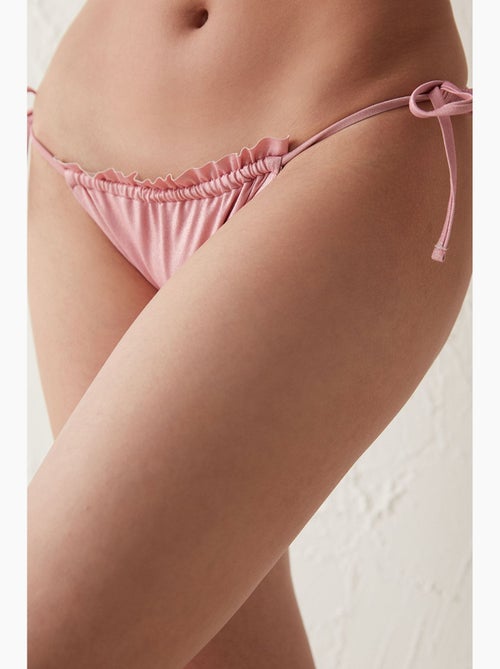 Lupine bikinibroekje met ruches en strik penti - Kiabi Lupine bikinibroekje met ruches en strik penti - Kiabi