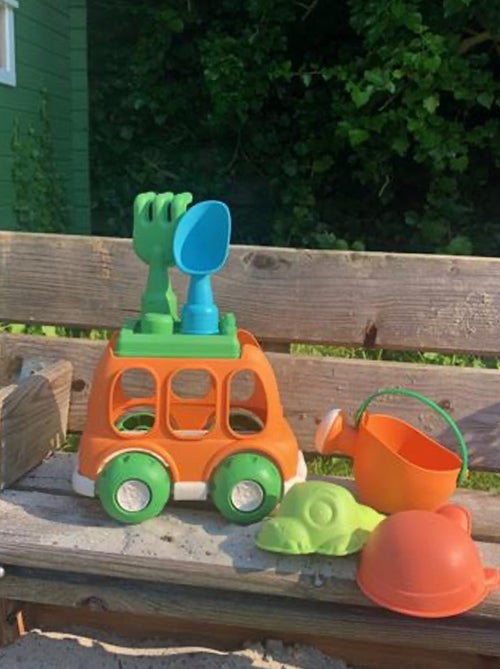 Magni | set de plage & jardin - 6 pièces voiture en paille de blé - Kiabi Magni | set de plage & jardin - 6 pièces voiture en paille de blé - Kiabi