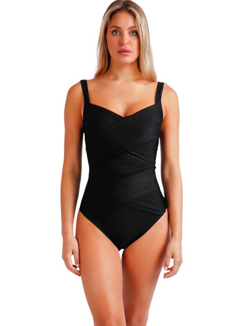 Maillot de bain une pièce préformé amincissant curvy mod - Kiabi Maillot de bain une pièce préformé amincissant curvy mod - Kiabi