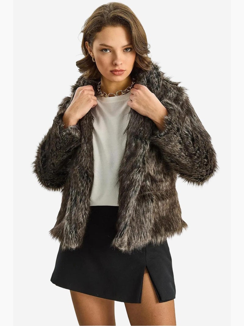 Manteau court à col ouvert en fausse fourrure lucci Multicolore - Kiabi