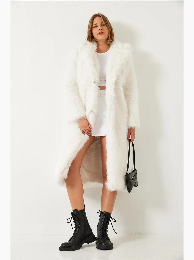 Manteau long en fausse fourrure à col châle lucci Blanc - Kiabi