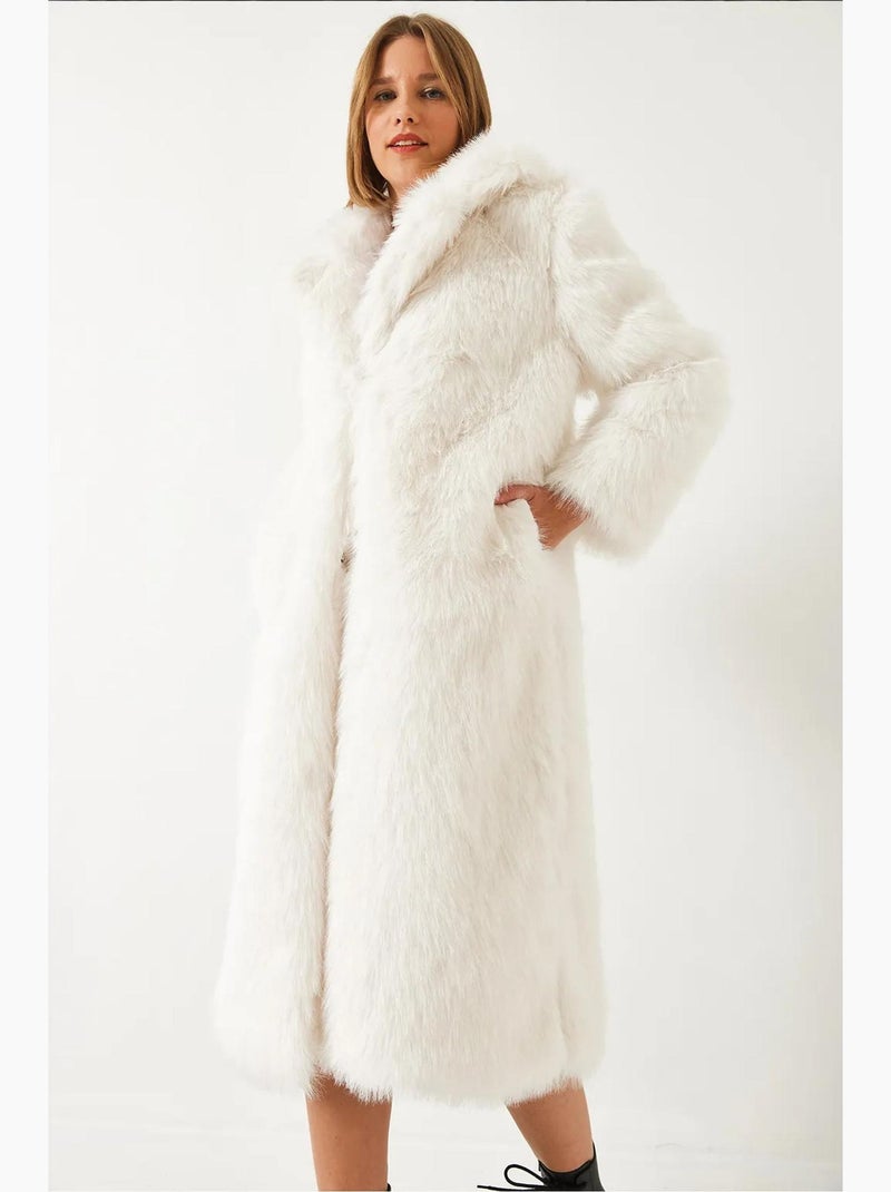 Manteau long en fausse fourrure à col châle lucci Blanc - Kiabi