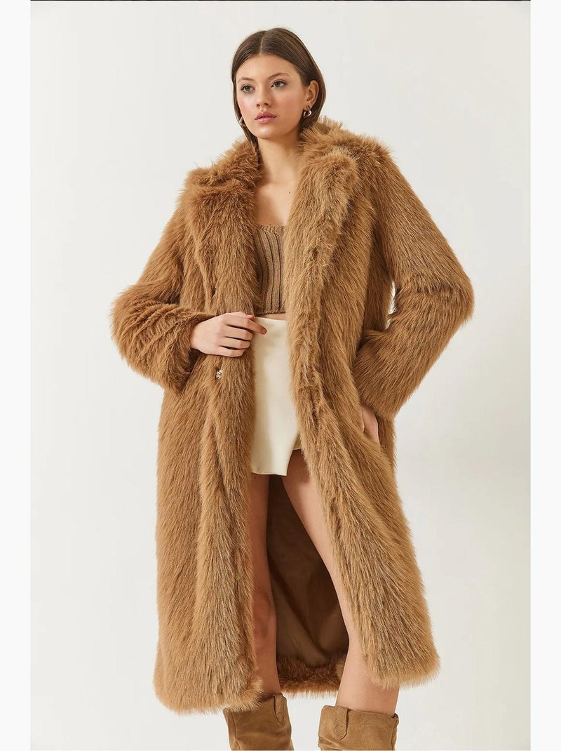 Manteau long en fausse fourrure à col châle lucci Camel - Kiabi