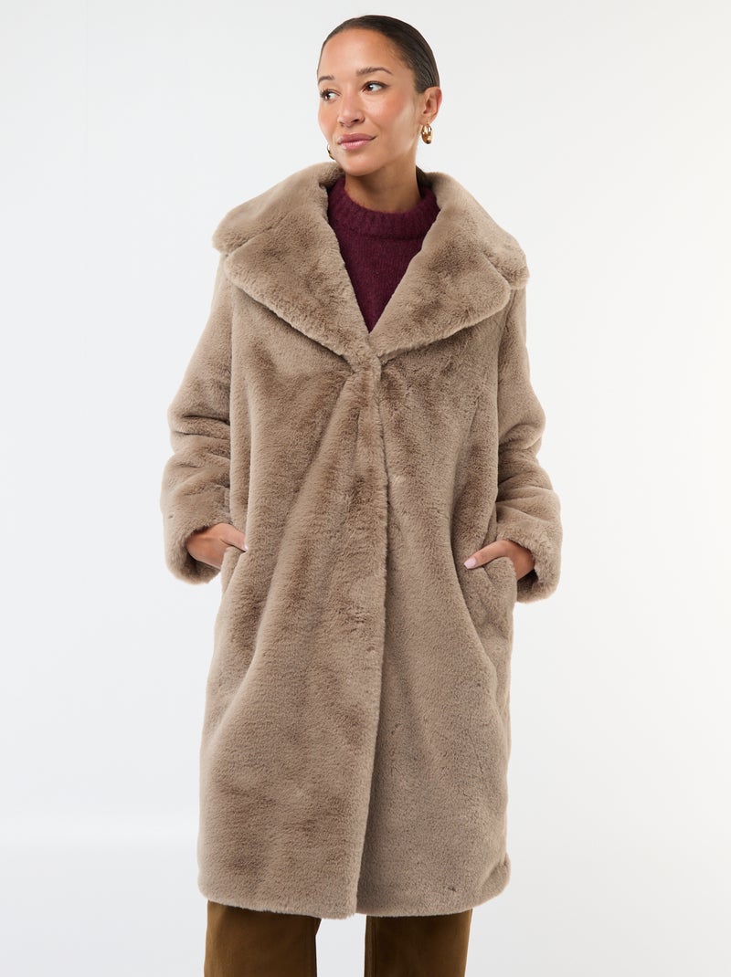 Manteau long imitation fourrure Taupe - Kiabi
