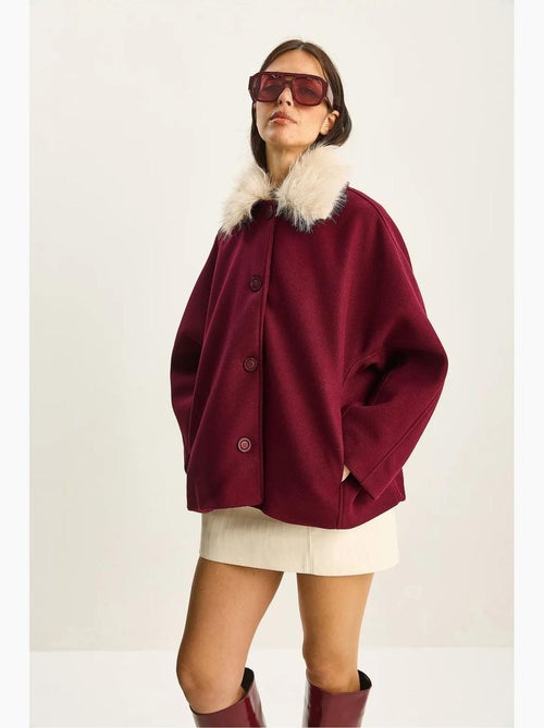 Manteau oversize en peluche avec col en fourrure lucci - Kiabi Manteau oversize en peluche avec col en fourrure lucci - Kiabi