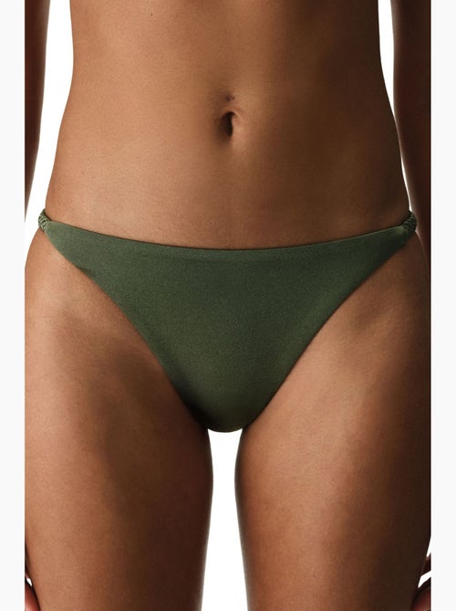 Marcelina bikinibroekje met glinsterende zijkanten en middelhoge taille penti - Kiabi Marcelina bikinibroekje met glinsterende zijkanten en middelhoge taille penti - Kiabi