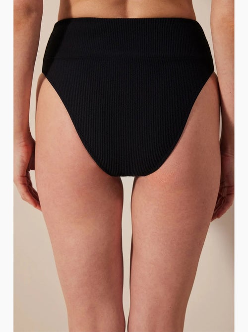 Mary bikinibroekje met hoge taille en structuur penti - Kiabi Mary bikinibroekje met hoge taille en structuur penti - Kiabi
