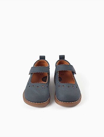 Mary jane schoenen met geperforeerde details