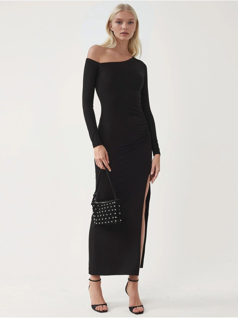 Maxi-jurk met asymmetrische kraag en split busem Zwart - Kiabi