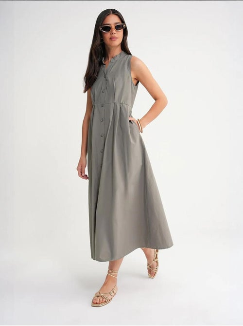 Maxi-jurk met knopen en tippetkraag mixray - Kiabi Maxi-jurk met knopen en tippetkraag mixray - Kiabi
