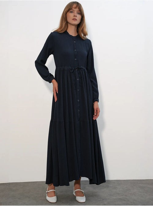 Maxi-jurk met patroon en knoopsluiting bdart - Kiabi Maxi-jurk met patroon en knoopsluiting bdart - Kiabi