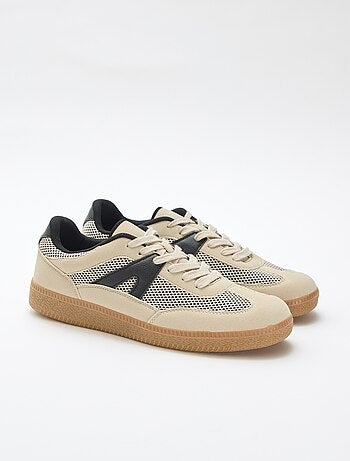 Mesh sneakers