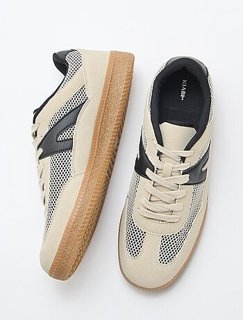 Mesh sneakers