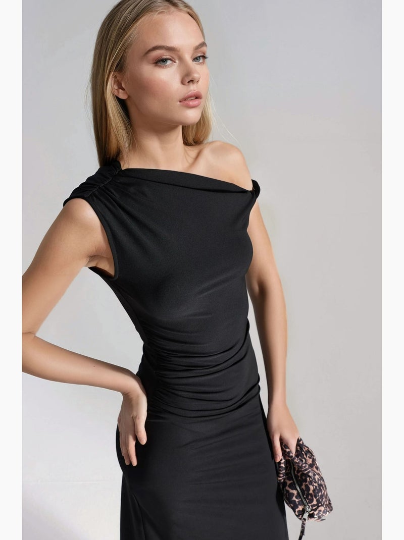 Midi-jurk met asymmetrische kraag en bodycon-pasvorm hiccup Zwart - Kiabi