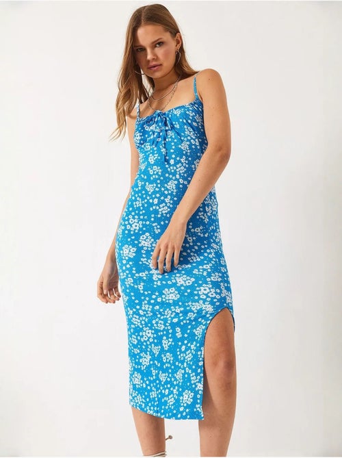 Midi-jurk met bloemenprint en vierkante hals lucci - Kiabi Midi-jurk met bloemenprint en vierkante hals lucci - Kiabi