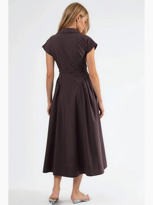 Midi-jurk met ceintuur en blousekraag busem - Kiabi Midi-jurk met ceintuur en blousekraag busem - Kiabi