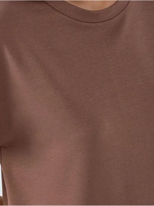 Midi-jurk met relaxte pasvorm en ronde hals hiccup - Kiabi Midi-jurk met relaxte pasvorm en ronde hals hiccup - Kiabi