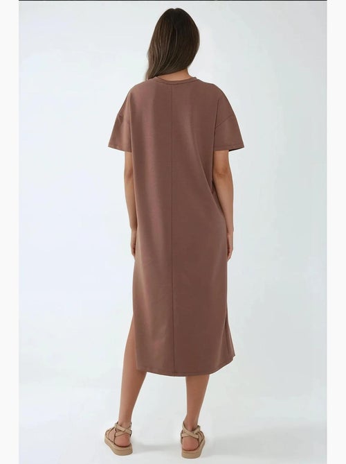 Midi-jurk met relaxte pasvorm en ronde hals hiccup - Kiabi Midi-jurk met relaxte pasvorm en ronde hals hiccup - Kiabi