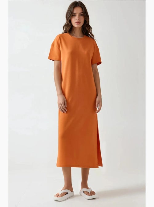 Midi-jurk met relaxte pasvorm en ronde hals hiccup - Kiabi Midi-jurk met relaxte pasvorm en ronde hals hiccup - Kiabi