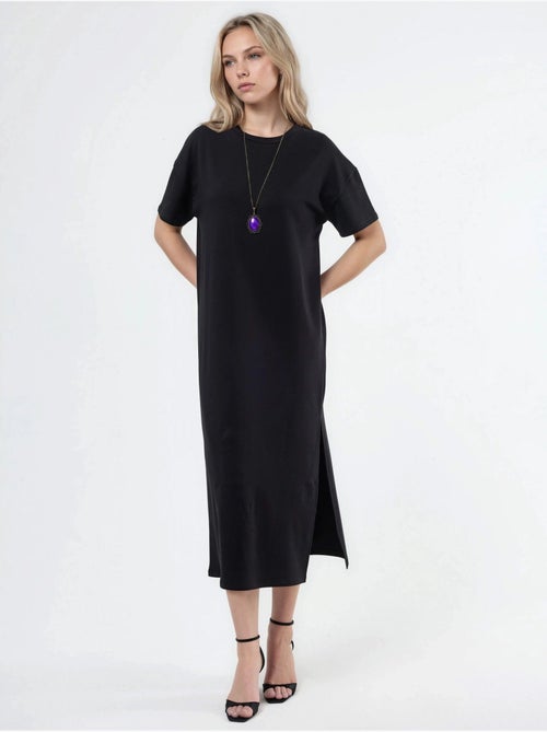 Midi-jurk met relaxte pasvorm en ronde hals hiccup - Kiabi Midi-jurk met relaxte pasvorm en ronde hals hiccup - Kiabi