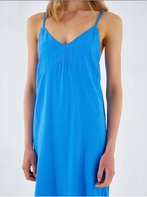 Midi-jurk met v-hals en split mixray - Kiabi Midi-jurk met v-hals en split mixray - Kiabi