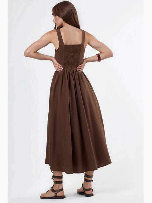 Midi-jurk met vierkante kraag en knoopdetail busem - Kiabi Midi-jurk met vierkante kraag en knoopdetail busem - Kiabi